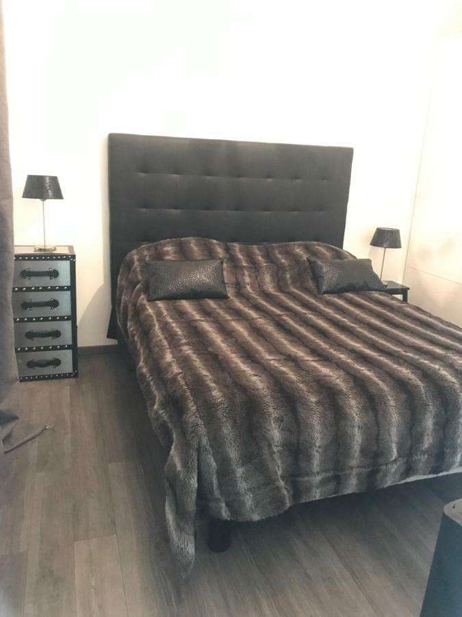 The Charming Trocadero Eiffel Tower Bed & Breakfast Paris Exterior foto